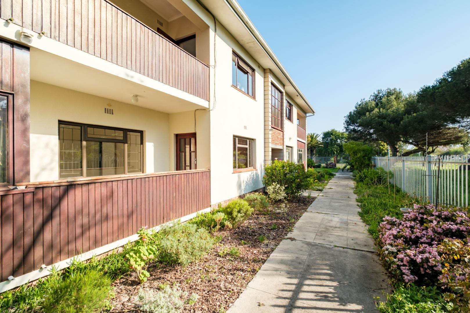 2 Bedroom Flat for Sale - Western Cape